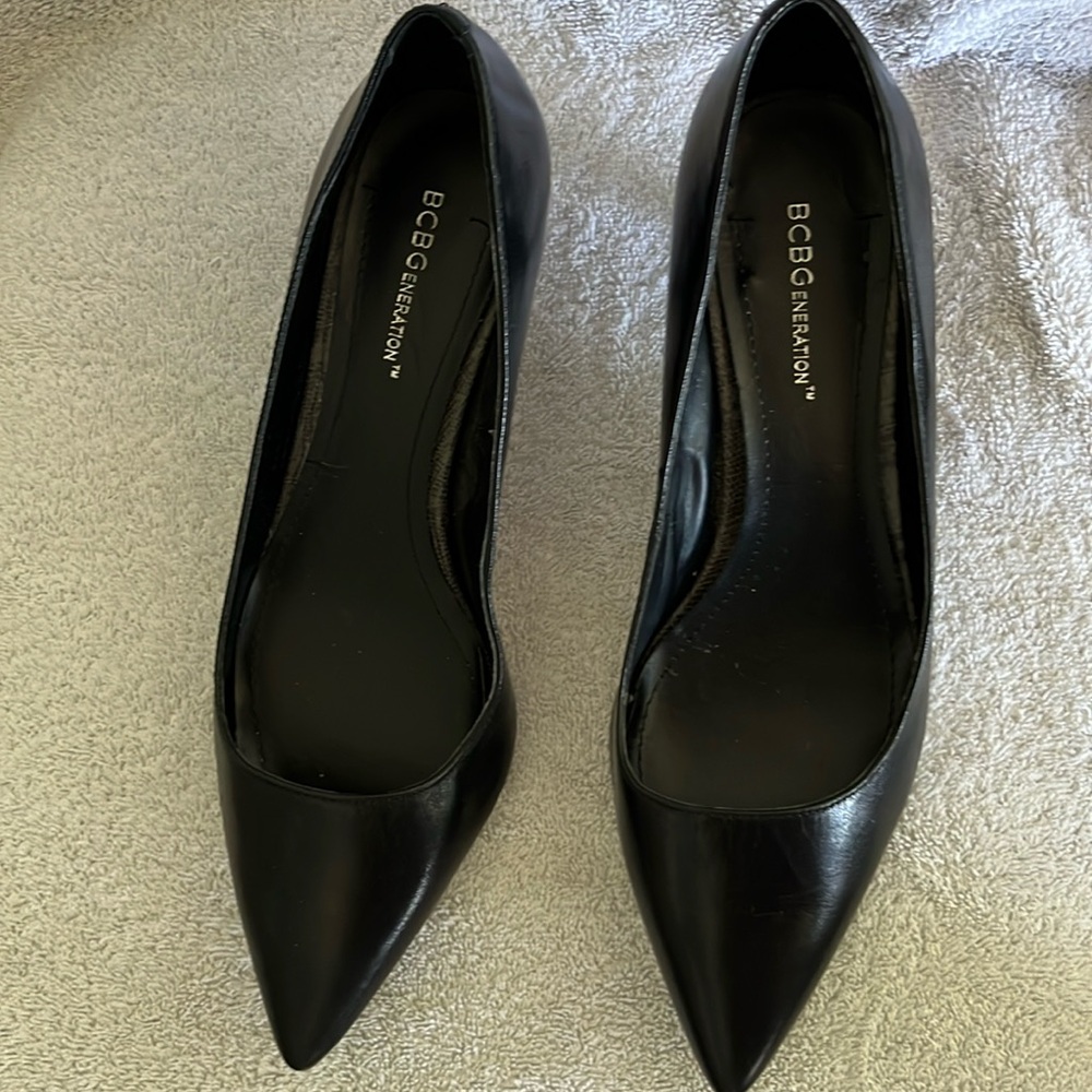BCBG pump very good condition.